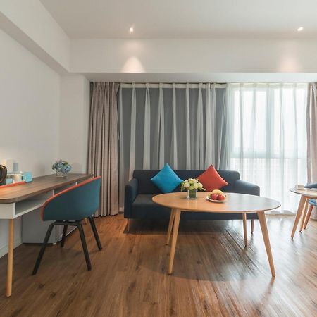Holiday Inn Express Qingdao Chengyang Central By Ihg Exteriér fotografie